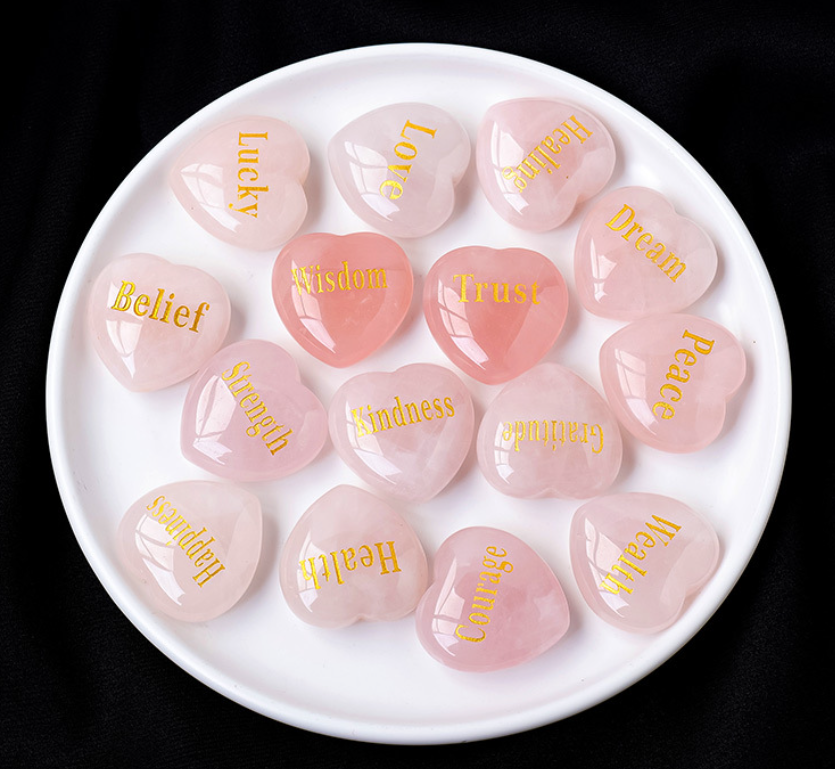 Heart-shaped crystal palm stone